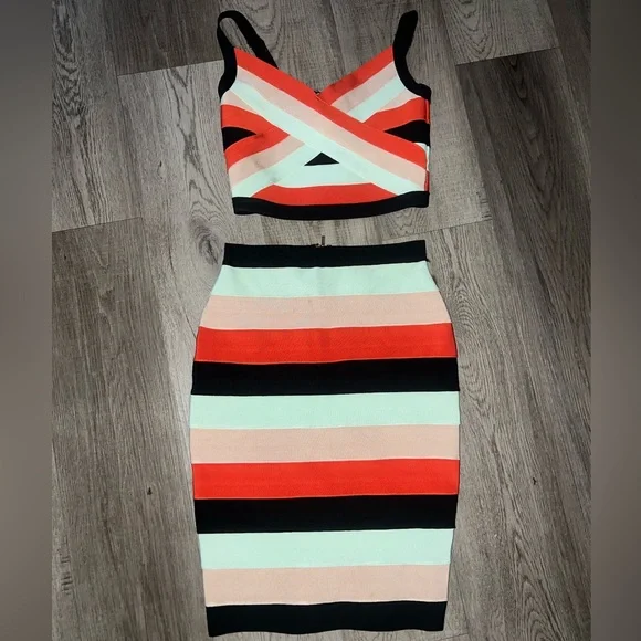 Bebe Bodycon Striped Two Piece Set Size M - Picture 5 of 13